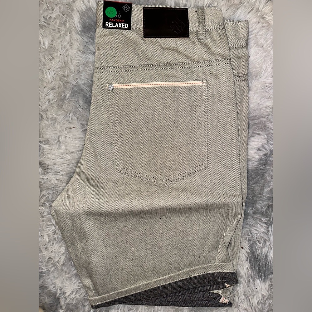 Kayden K White Denim Relaxed Fit Jean Shorts - NWT Size 36